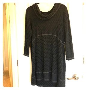 CMC dark gray tunic. Pretty on!